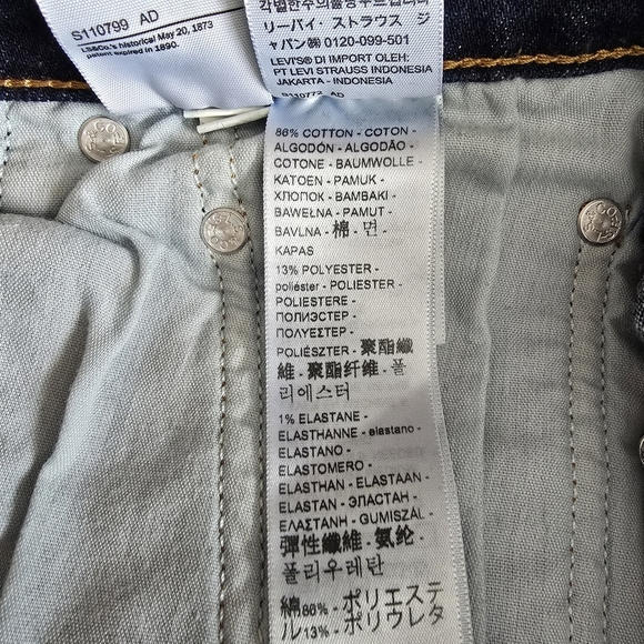 Levi's Ribcage Straight Ankle dark wash distressed jeans size 28 - Picture 14 of 15